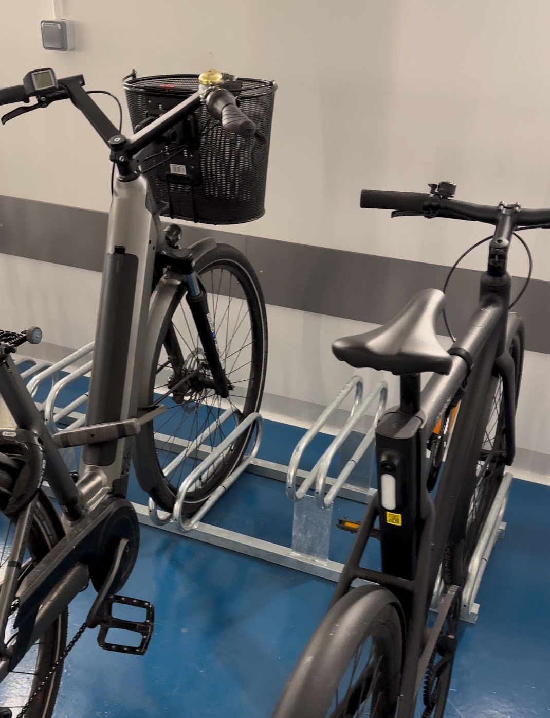Stationnements vélos "pince-roue"